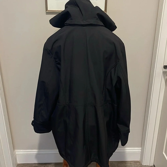 Michael Kors - Hooded Black Jacket With Gold Zipper - Size 1X - Gently Used!! - Picture 8 of 15